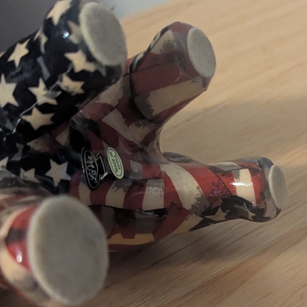 Beautiful Porcelain American Flag Elephant Figurine 8.2" x 4.5" x 6.6" tall - Picture 3 of 6
